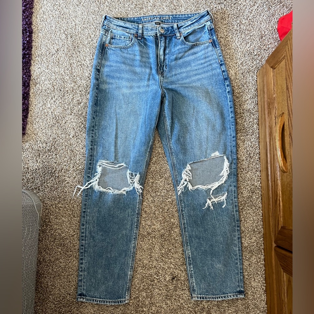 American Eagle Mom Jeans